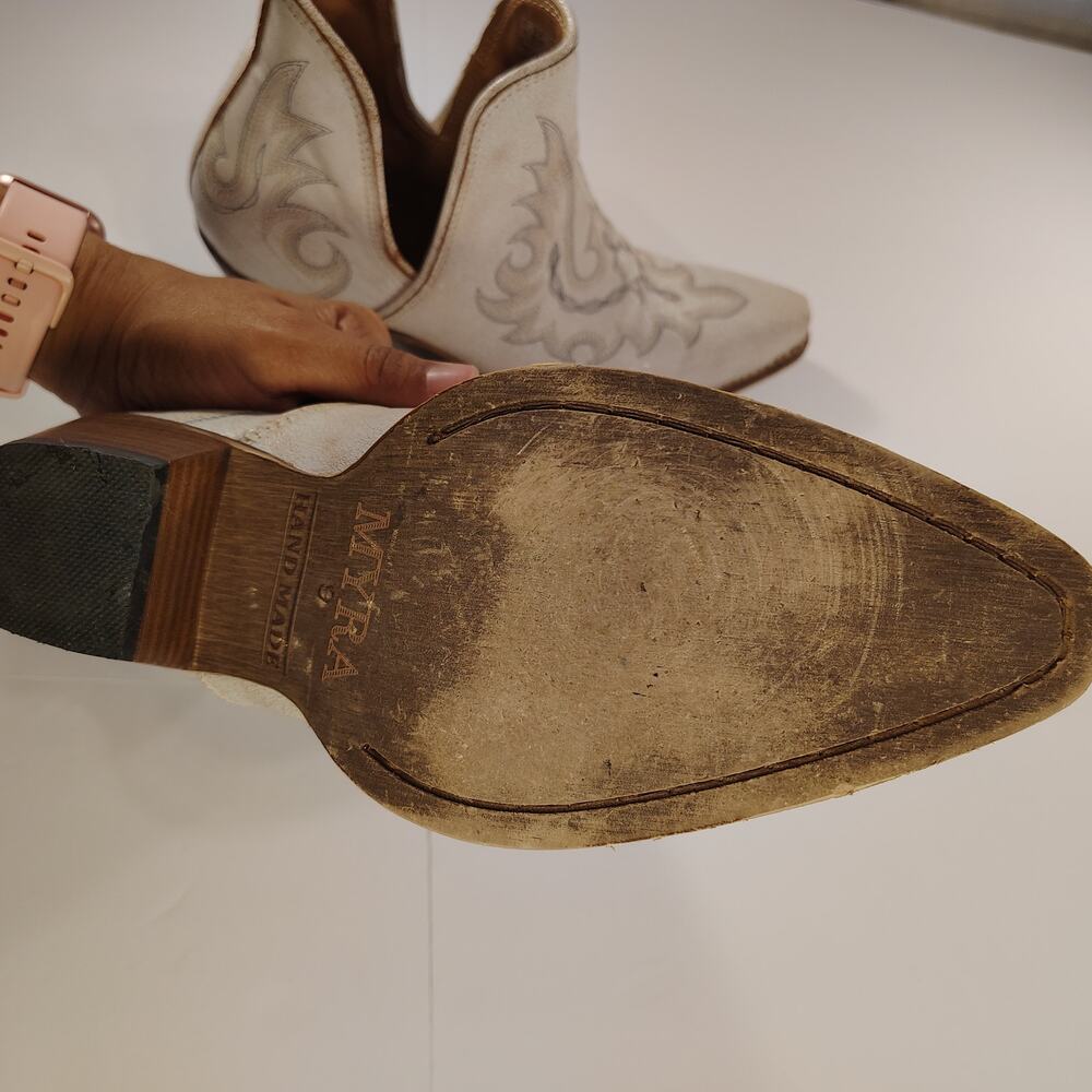 Myra Yipple Western Leather Booties size 9, crackle leather - Picture 14 of 16